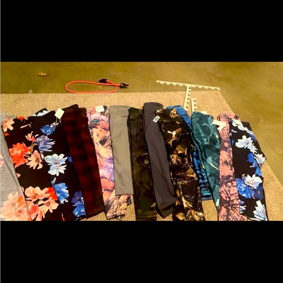 Old Navy Women's Floral and Patterned Leggings Set - Picture 1 of 1